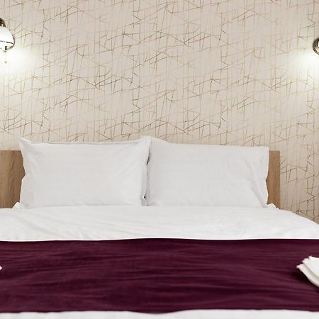 Marconi Guesthouse Hunedoara Bagian luar foto