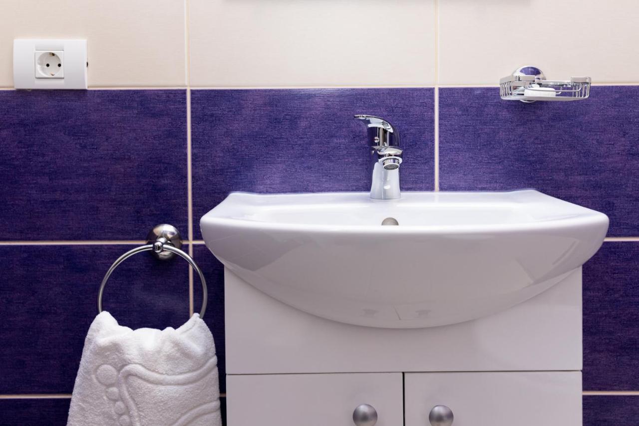 Marconi Guesthouse Hunedoara Bagian luar foto