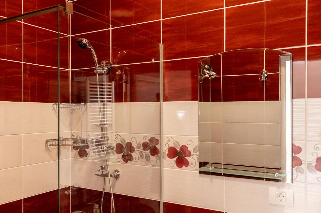 Marconi Guesthouse Hunedoara Bagian luar foto