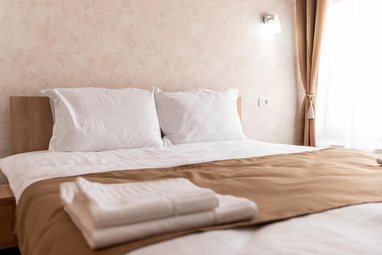Marconi Guesthouse Hunedoara Bagian luar foto