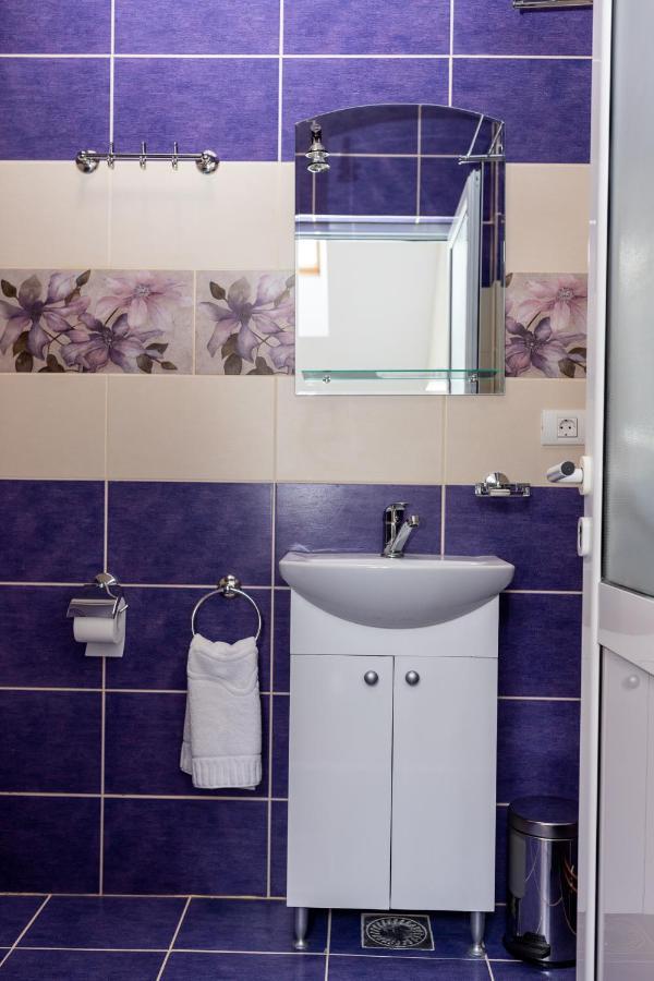 Marconi Guesthouse Hunedoara Bagian luar foto
