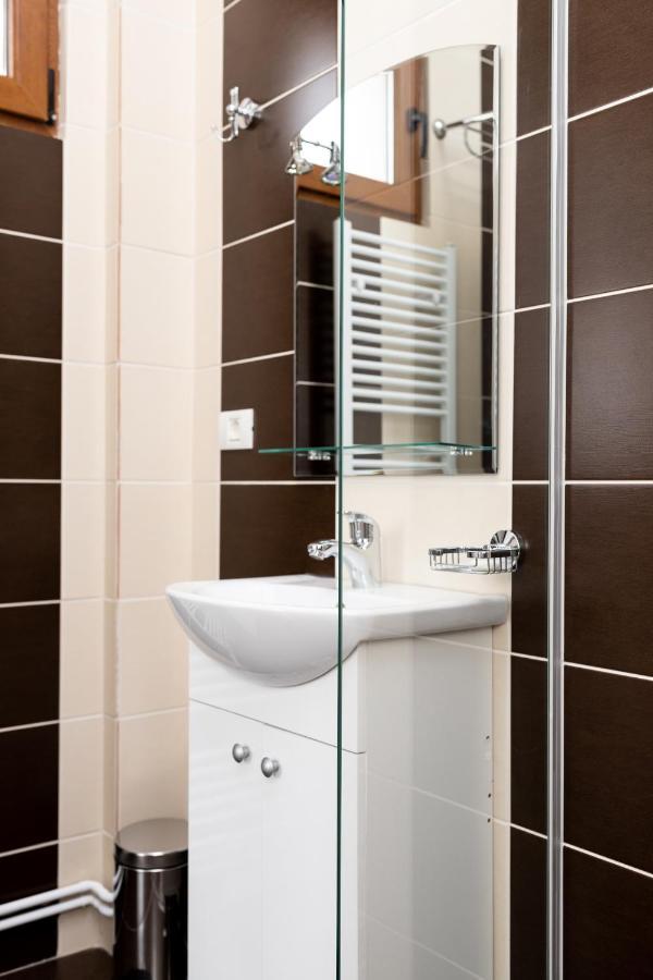 Marconi Guesthouse Hunedoara Bagian luar foto
