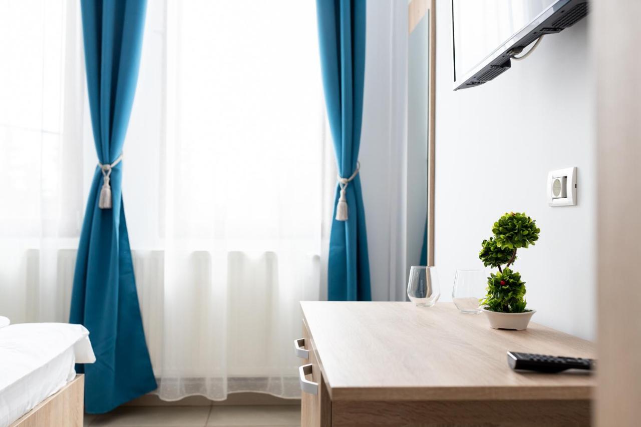 Marconi Guesthouse Hunedoara Bagian luar foto