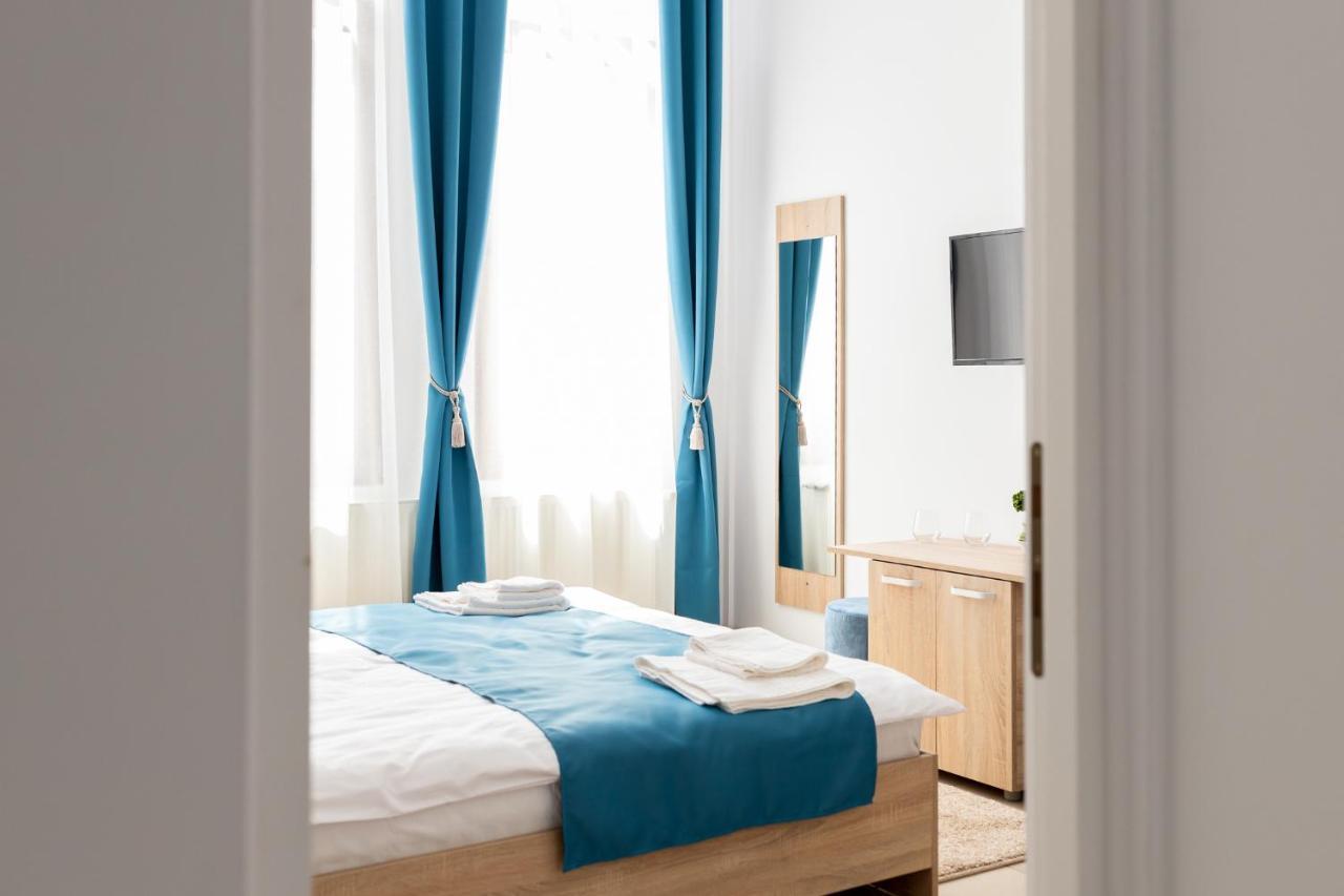 Marconi Guesthouse Hunedoara Bagian luar foto
